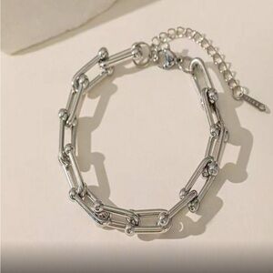 SILVER U LINK BRACELET